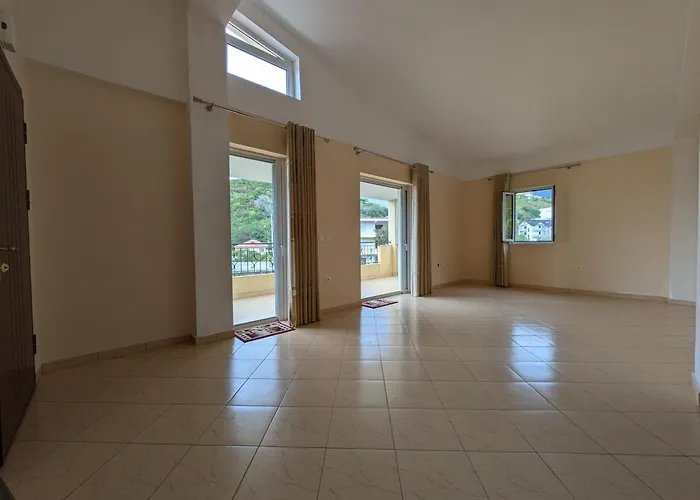 Damian And Gerard 3* Tirana